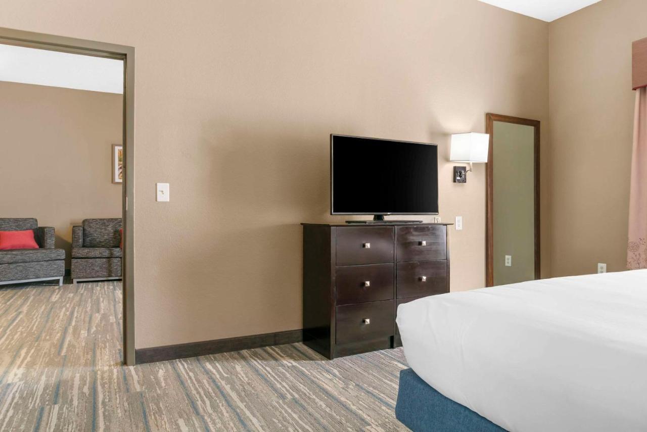 Comfort Inn & Suites Toledo Buitenkant foto