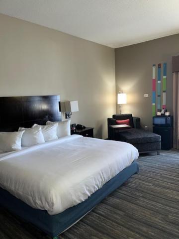 Comfort Inn & Suites Toledo Buitenkant foto