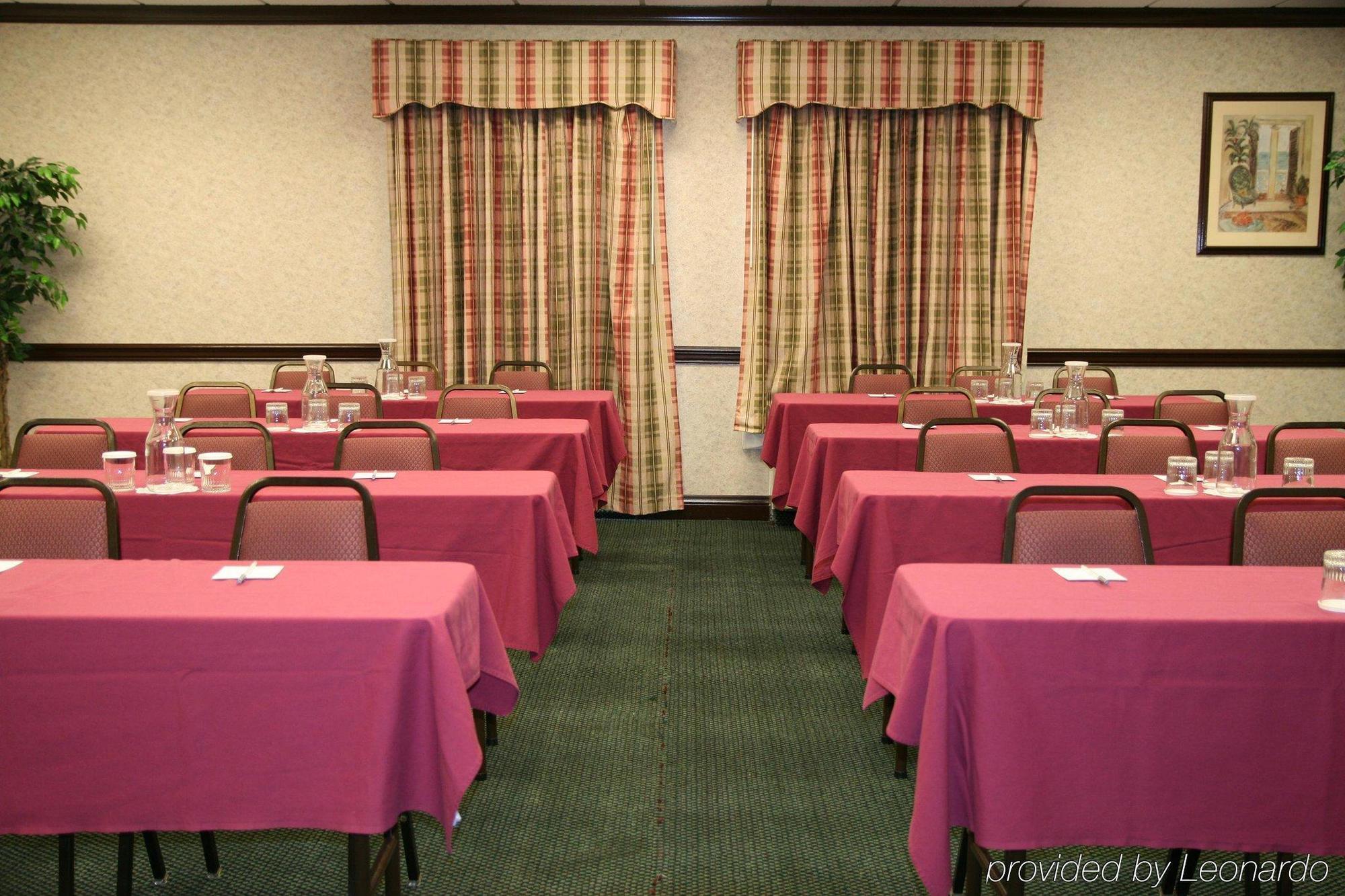 Comfort Inn & Suites Toledo Buitenkant foto