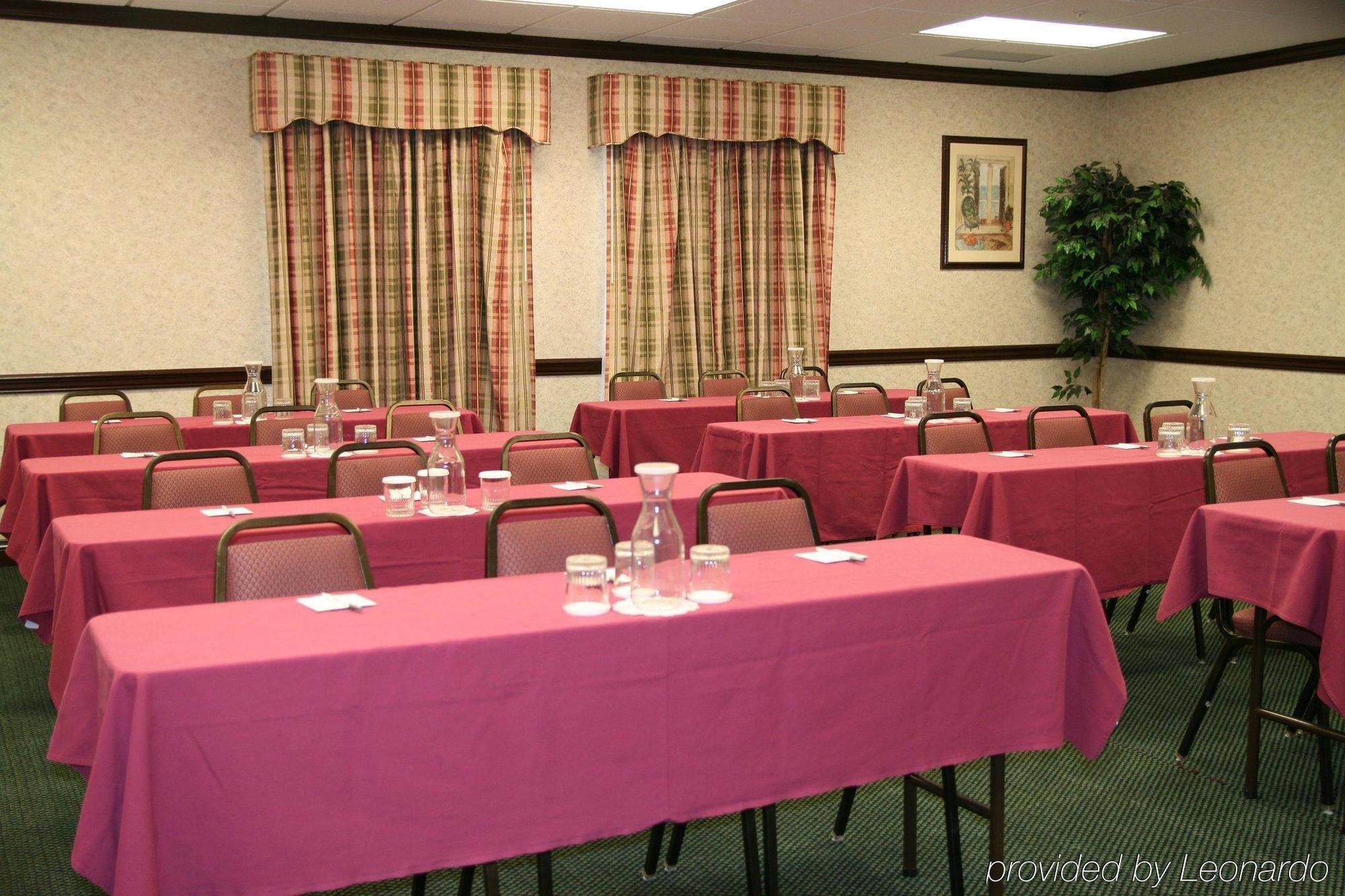 Comfort Inn & Suites Toledo Buitenkant foto