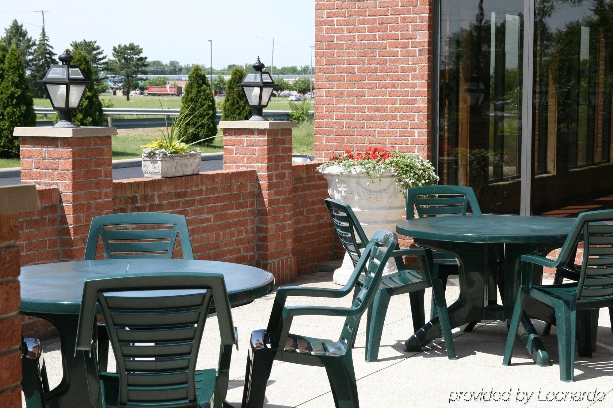 Comfort Inn & Suites Toledo Buitenkant foto