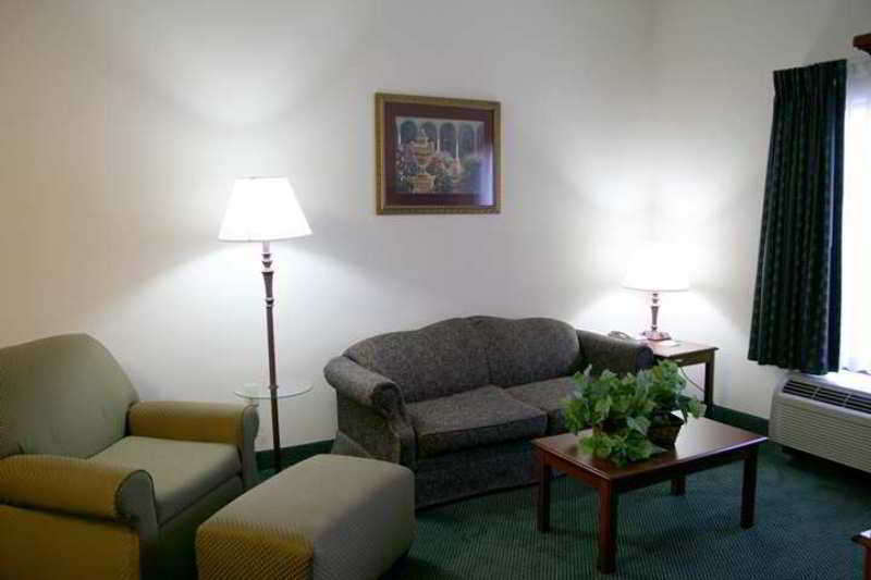 Comfort Inn & Suites Toledo Buitenkant foto