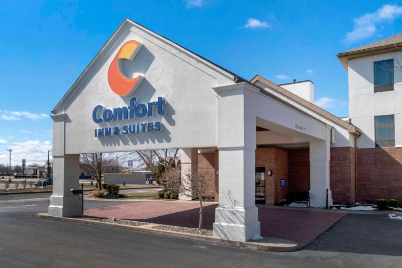 Comfort Inn & Suites Toledo Buitenkant foto